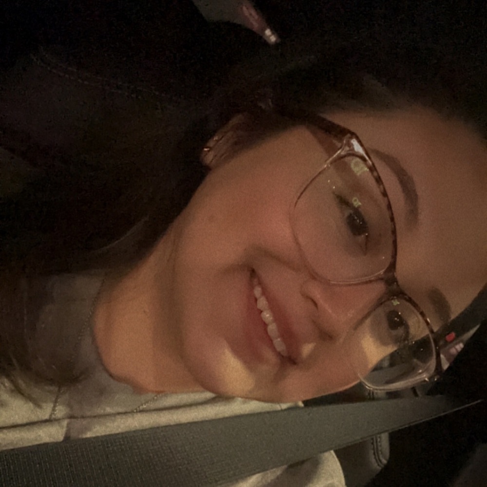 Meet your Posher, Emilee